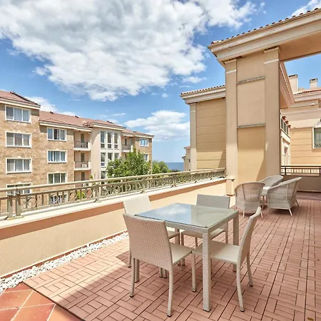 Apartamento 2bd Flat With Balcony In Flores Garden Complex By Flat Mаnаger Chernomorets