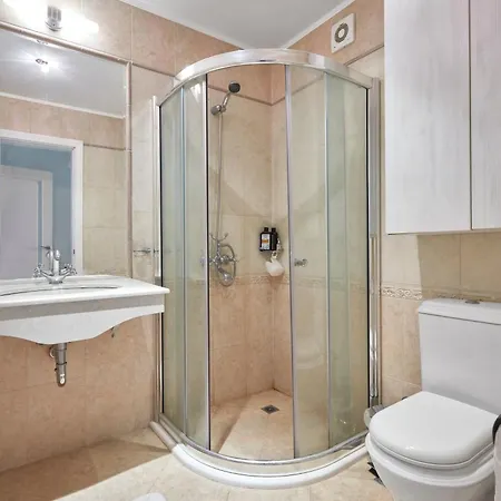 Apartamento 2bd Flat With Balcony In Flores Garden Complex By Flat Mаnаger Chernomorets